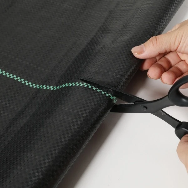 Black Non Perforated Weed Control Fabric Roll factory